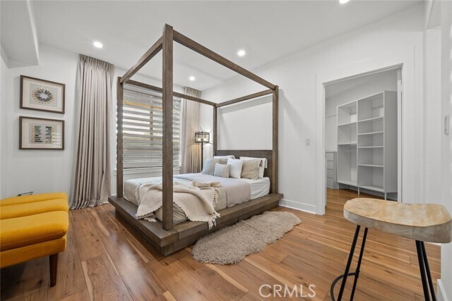 Building Photo - 24505 Town Center Dr