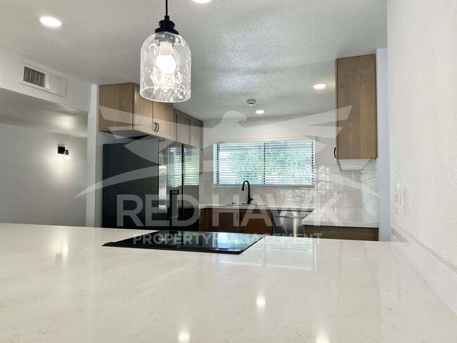 Building Photo - 2466 E Huber St