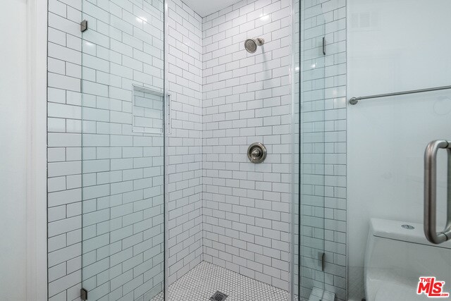Building Photo - 5412 S Holt Ave
