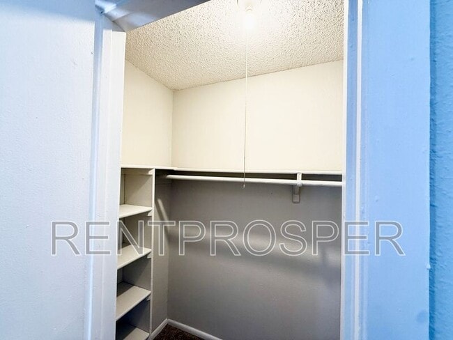 Building Photo - 4401 S Semoran Blvd