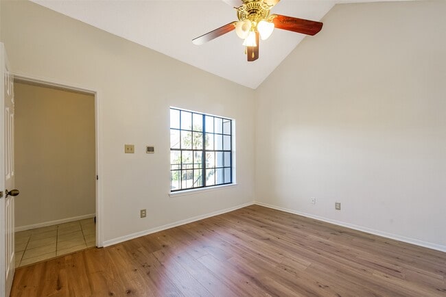 Building Photo - 2300 Old Spanish Trl