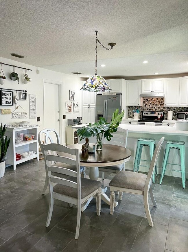 Building Photo - 15120 SW 141st Pl