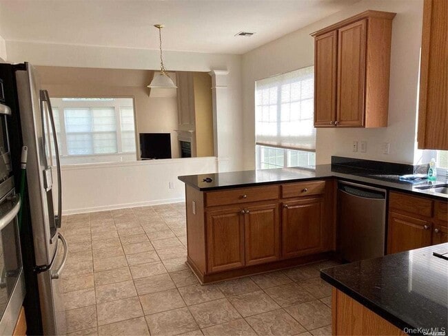 Building Photo - 87 Louden Loop