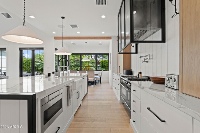 Building Photo - 5309 N 33rd St