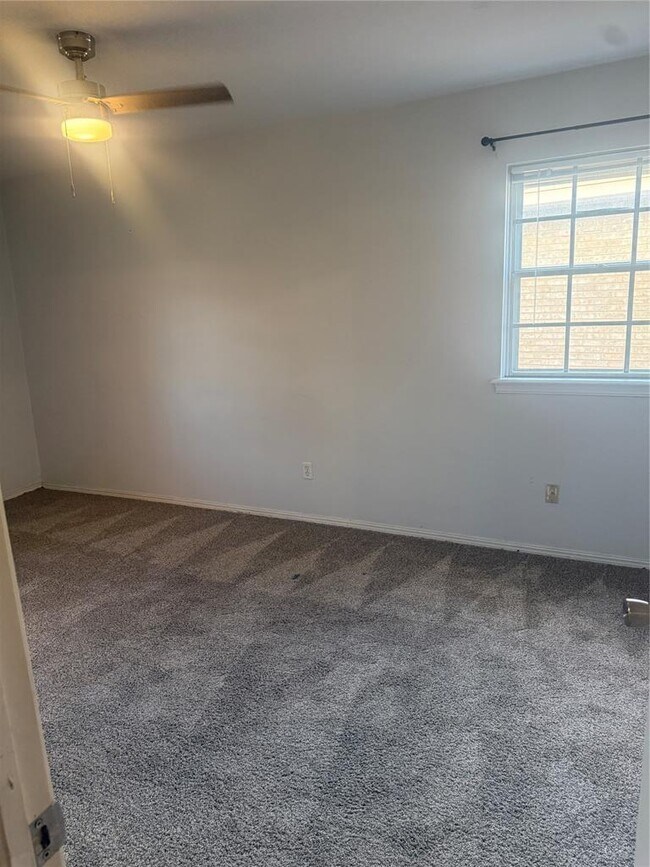 Building Photo - 2248 Laneway Dr