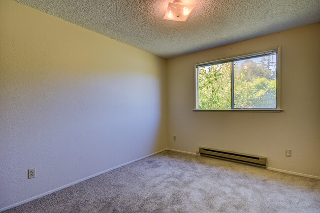 Building Photo - 3 Bedroom Rambler in heart of Coupeville