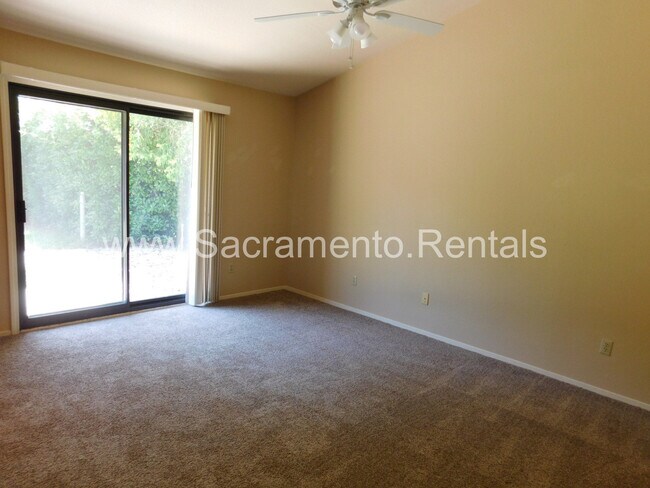 Building Photo - 7452 Santa Susana Way