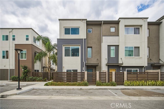 Building Photo - 14051 Diamond Ln