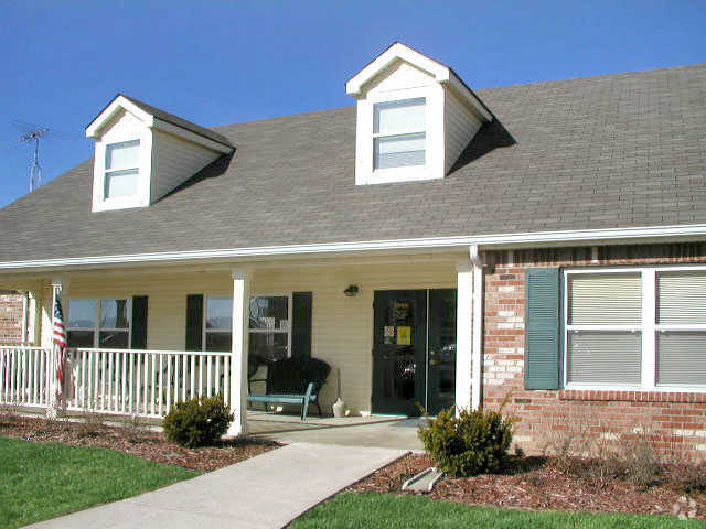 Building - Cameron Court Apartments