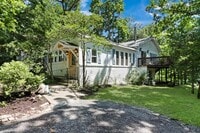 Building Photo - 543 Oakwood Trl