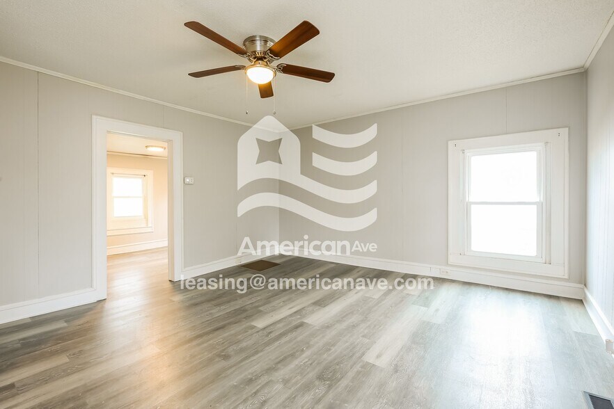 Building Photo - 204 Woodside Ave