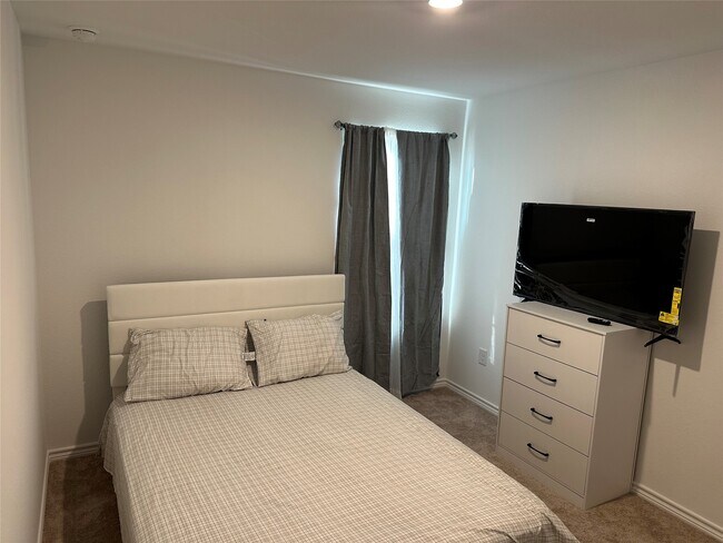 Building Photo - 15214 Canyon Rapids Rd