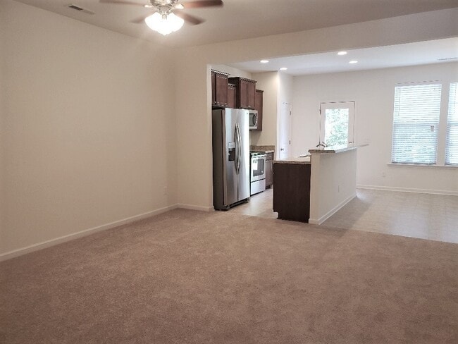 Building Photo - 3BD/2.5BA townhome w/ garage in Flowers Plantation in Clayton!