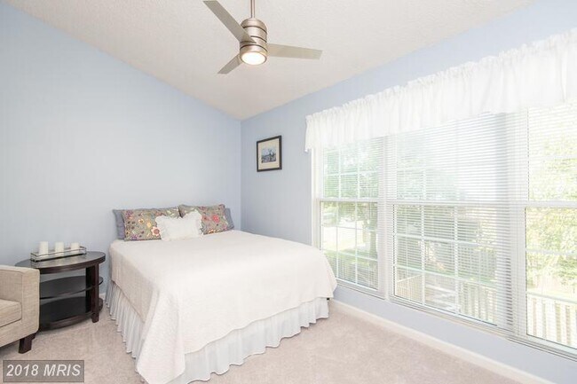 Building Photo - 3070 Madden Ct