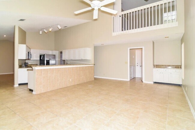 Building Photo - 5219 NW 51st Ct