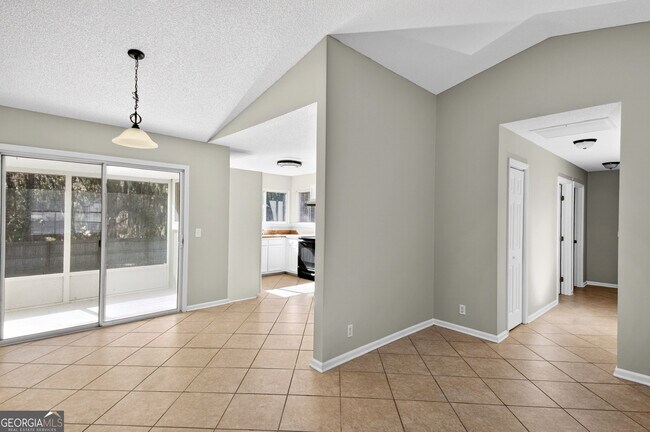 Building Photo - 107 Navajo Ct