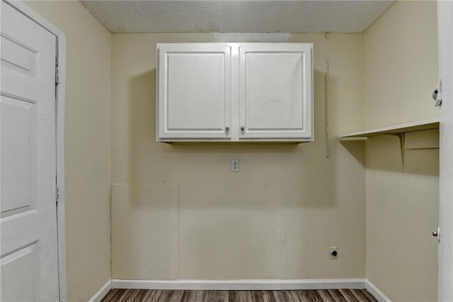 Building Photo - 103 Dogwood Ln