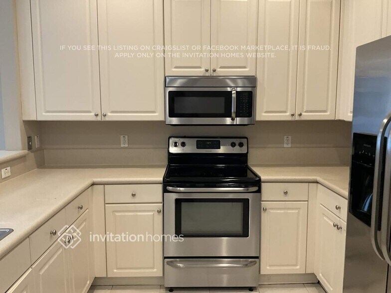 Building Photo - 210 Mulberry Grove Rd