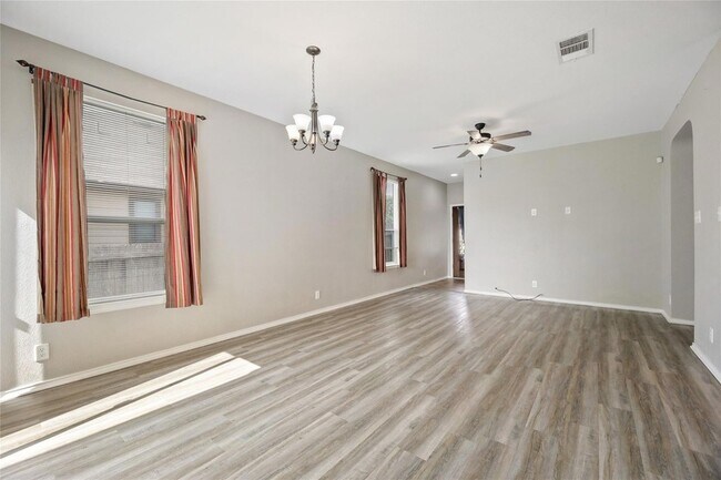 Building Photo - 187 Rummel Dr