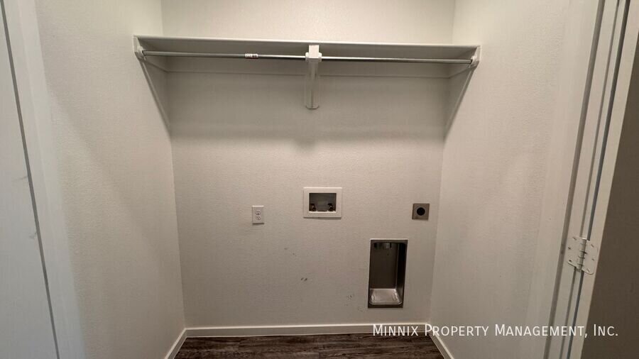 Building Photo - 1633 133rd St