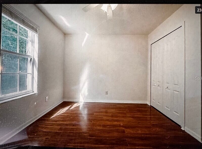 Building Photo - 10545 Shady Falls Ct