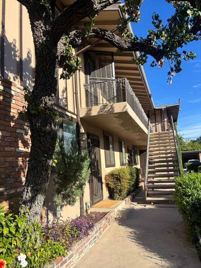 Building Photo - 3569 N E St