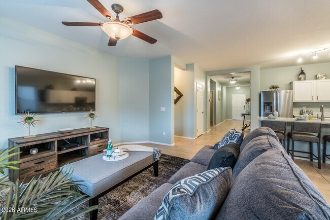 Building Photo - 1546 E Azalea Dr