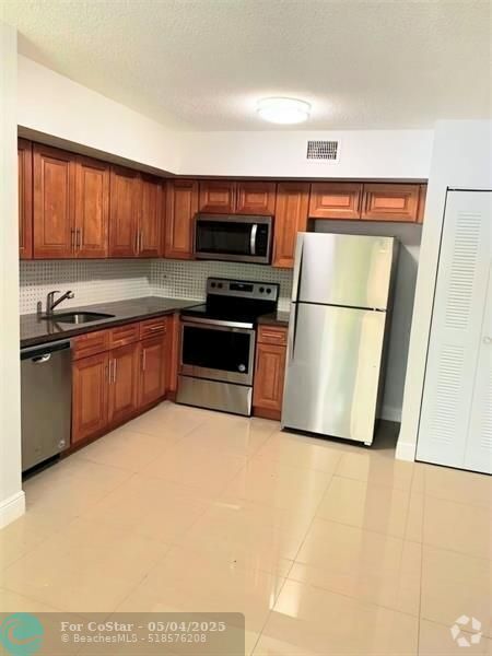 Building Photo - 3640 N 56th Ave
