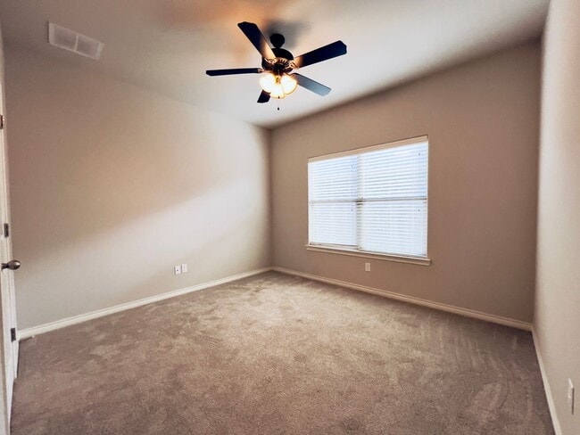 Building Photo - 9804 Avenue U