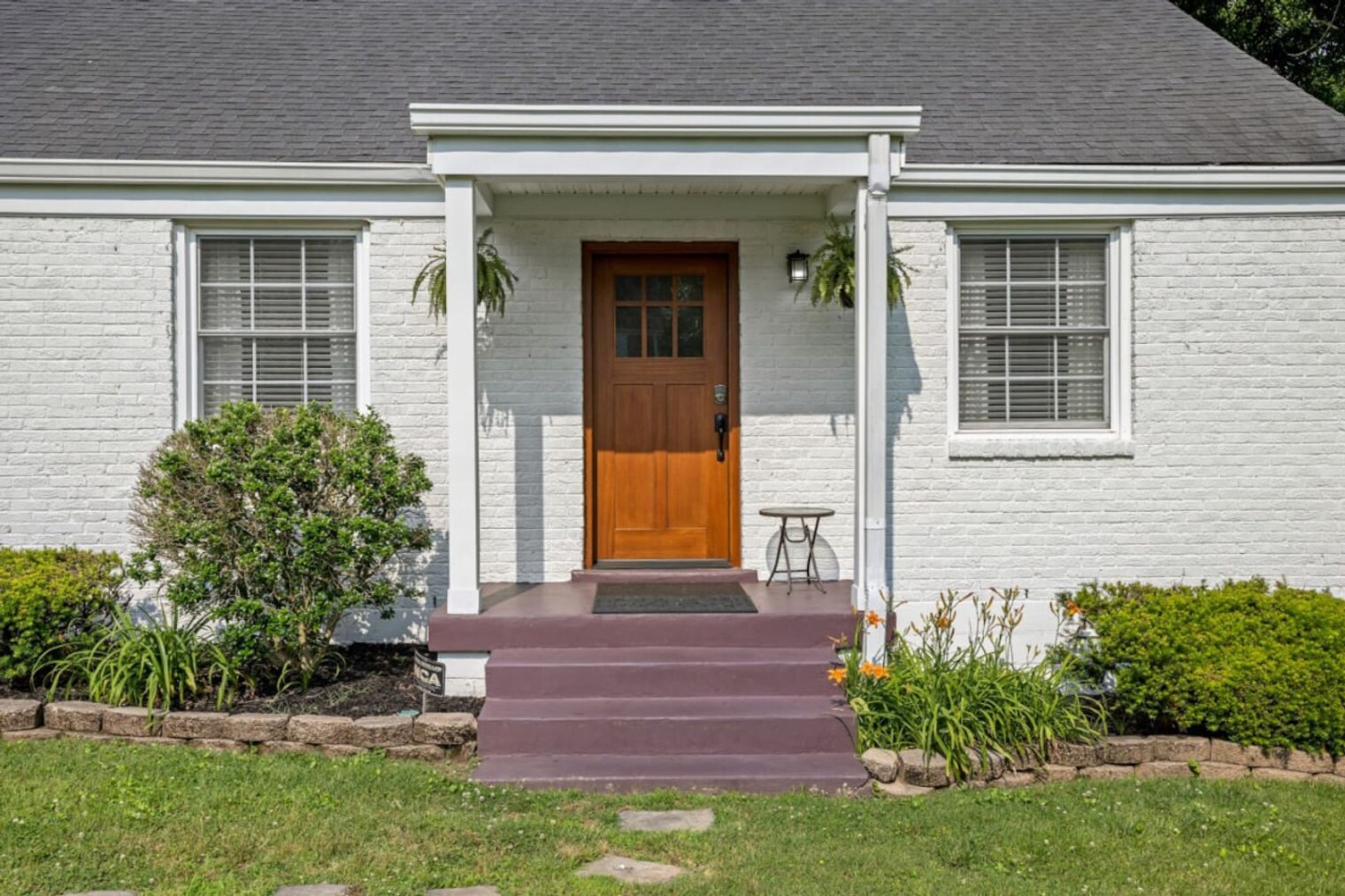 Building Photo - 2404 Milton Dr