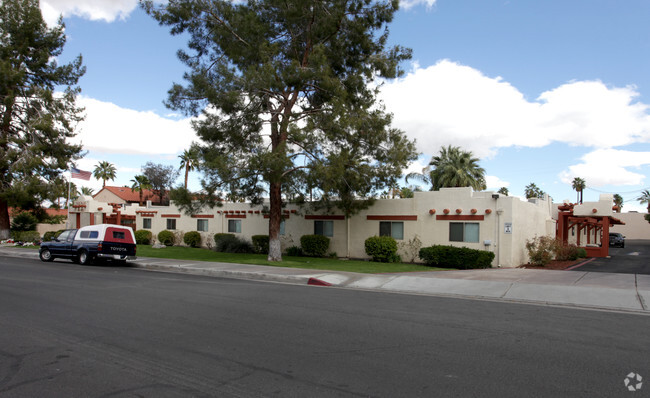 Primary Photo - Taos Palms