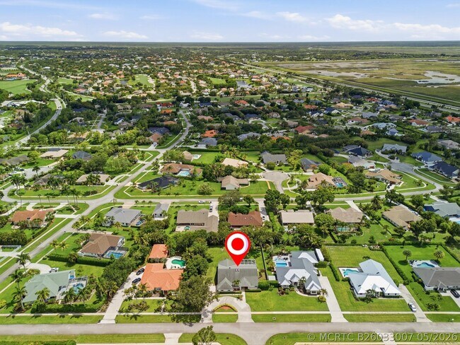 Building Photo - 15600 Rolling Meadows Cir