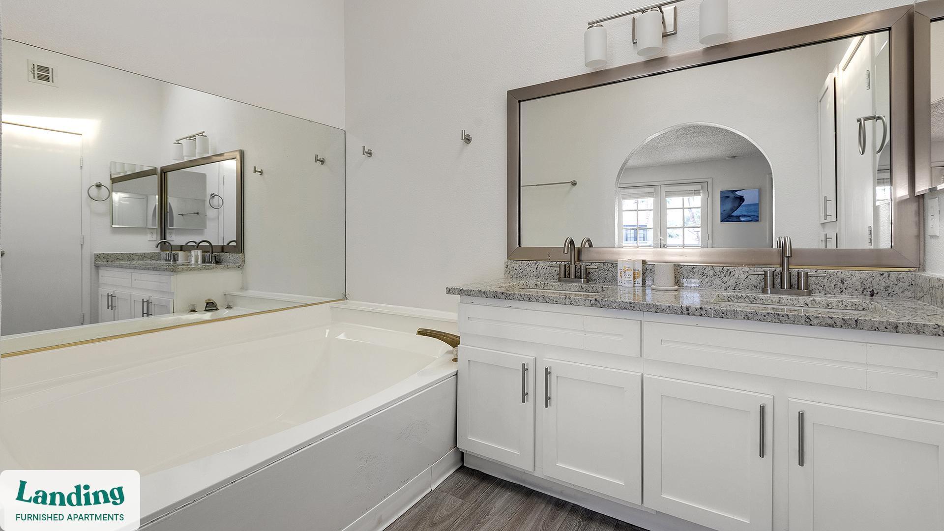 Building Photo - 5272 Tamarus St