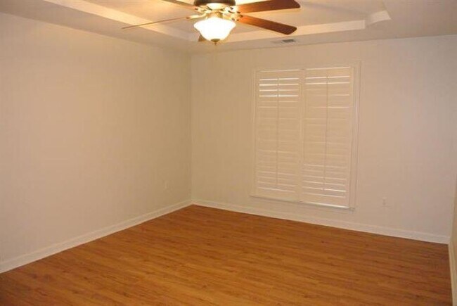Building Photo - 3753 Oakmoor Ct