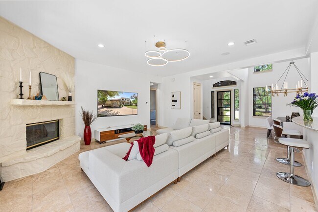 Building Photo - 206 Lido St