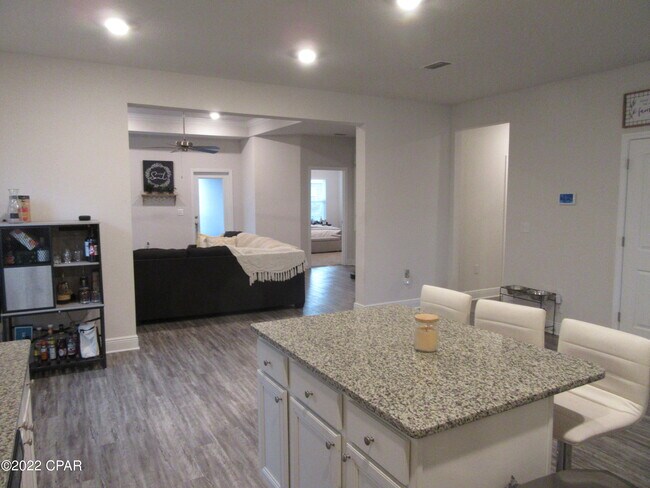 Building Photo - 831 Cason Cir