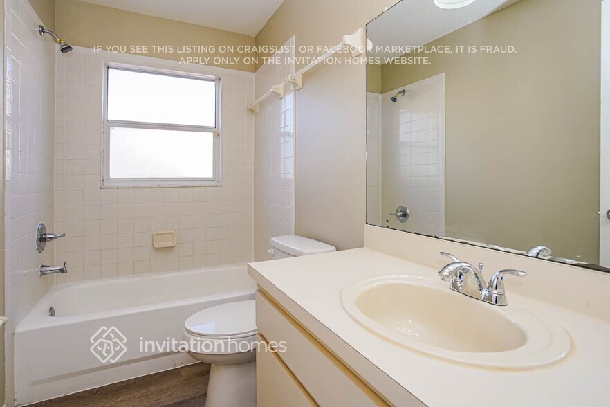 Building Photo - 2025 Bell Ranch St