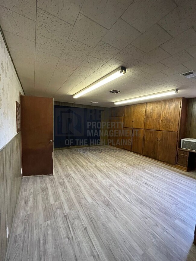 Building Photo - 4301 S Parker St