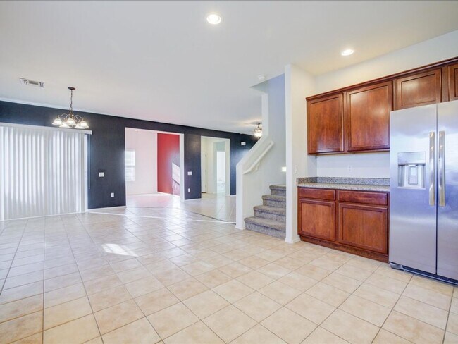 Building Photo - PROMO 1/2 OFF FIRST MONTH'S RENT!!*