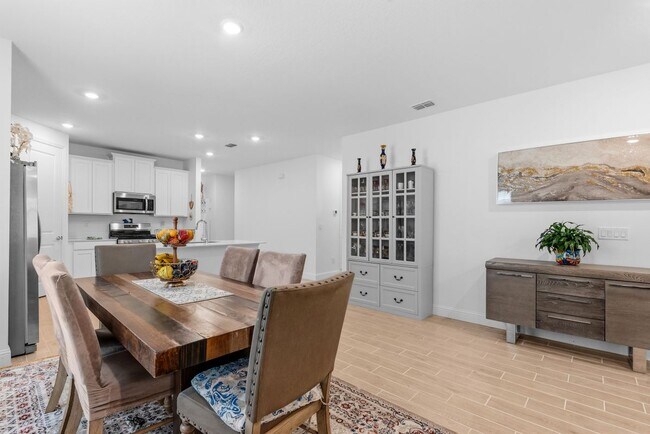 Building Photo - 479 Kingbird Dr