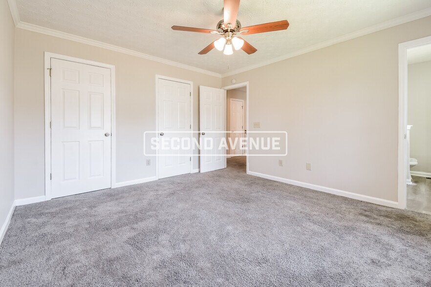 Building Photo - 5002 Penscot Way