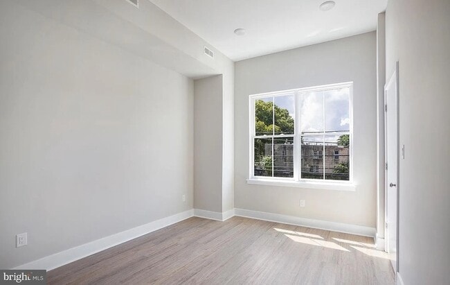 Building Photo - 2407 Wharton St