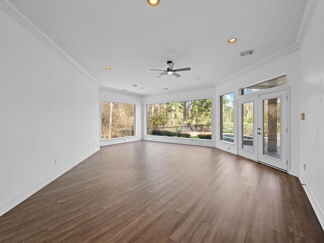 Building Photo - 15318 Beecham Dr