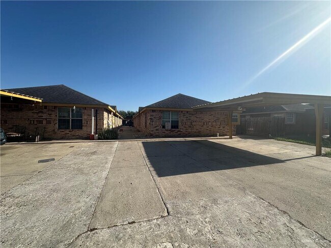 Primary Photo - 3703 Zelma St