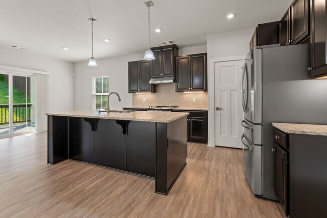 Building Photo - 4BR House