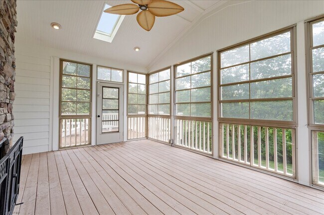 Building Photo - 106 Grannon Ct