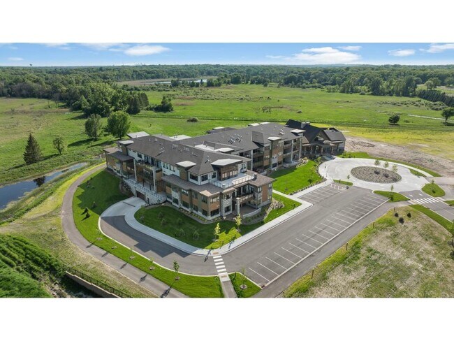 Building Photo - 1 Hill Farm Rd