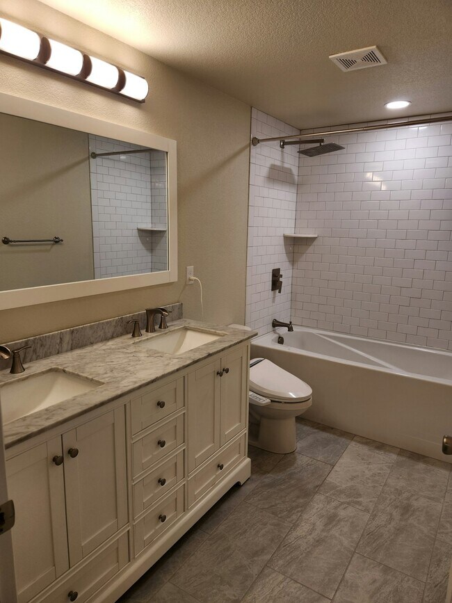 Building Photo - 10163 Seawolf Dr