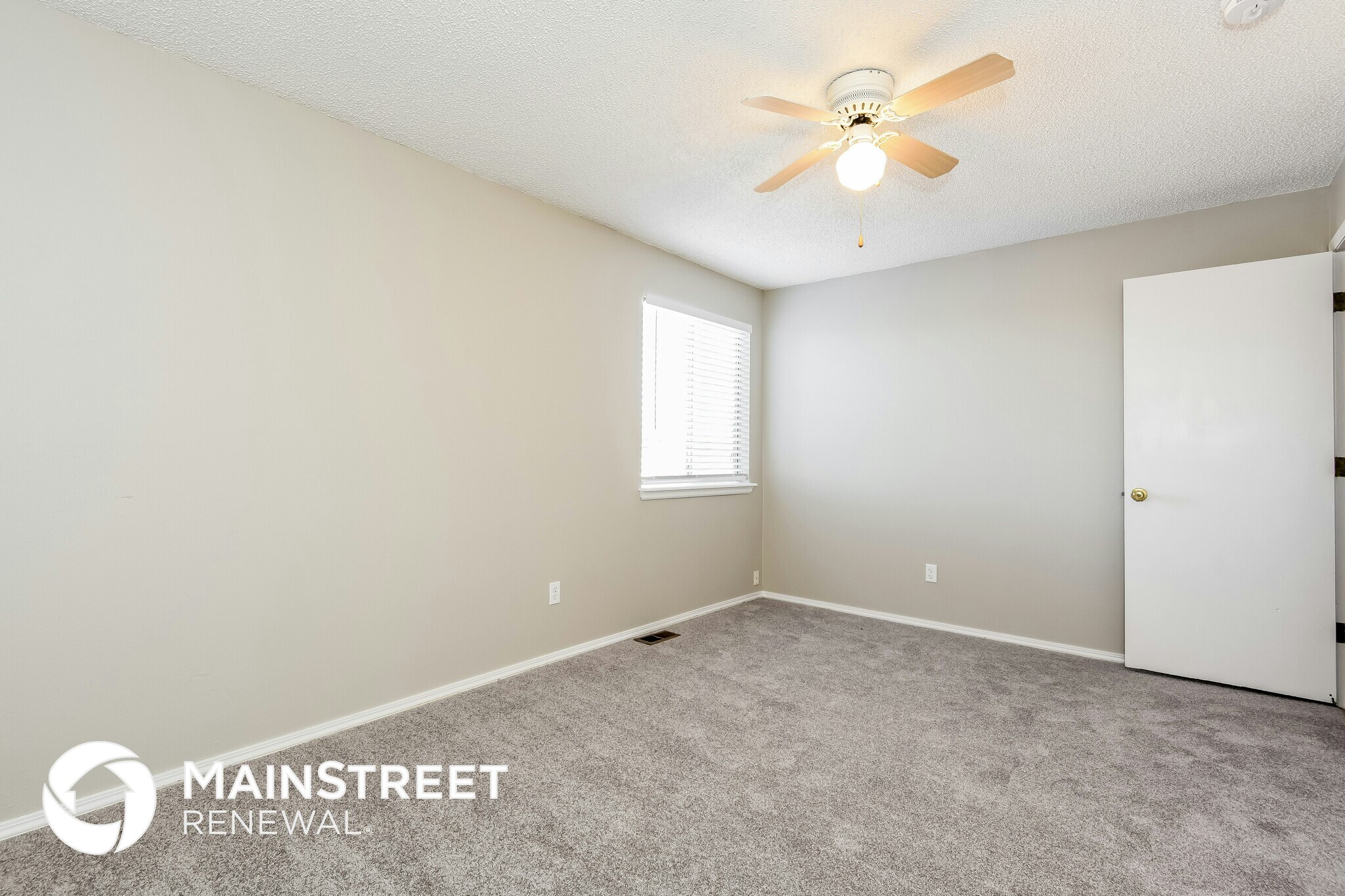 Building Photo - 18019 E Bellewood Dr