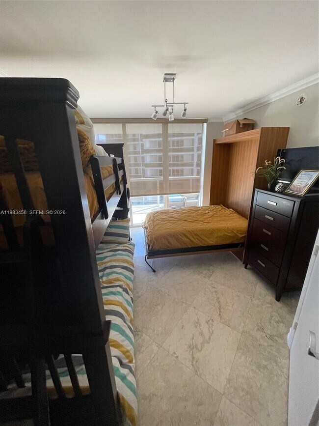 Building Photo - 1830 S Ocean Dr